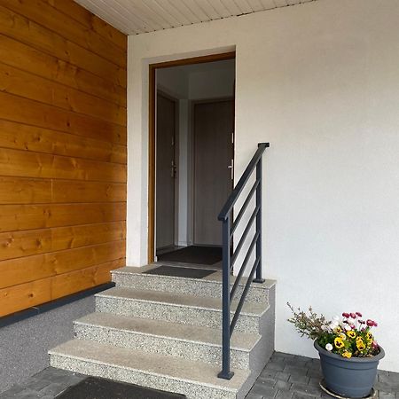 Apartamenty Fredry Lesko Bagian luar foto