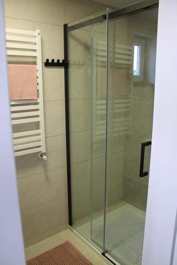 Apartamenty Fredry Lesko Bagian luar foto